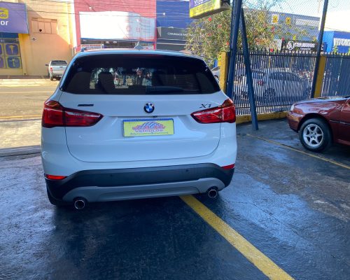 BMW-X1B18-005
