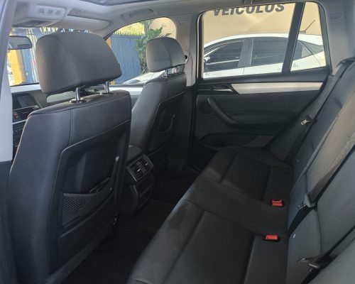 BMW-X3P14-009